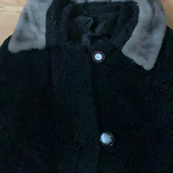 “PERSIAN LAMB” Vintage Black Vintage Button Jacket with Faux Fur Collar. - Picture 7 of 15